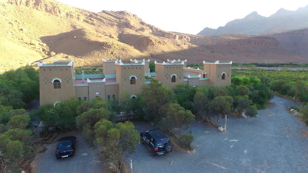 Kasbah Hotel Camping Jurassique Ifri Bagian luar foto