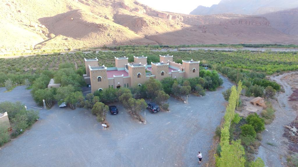Kasbah Hotel Camping Jurassique Ifri Bagian luar foto