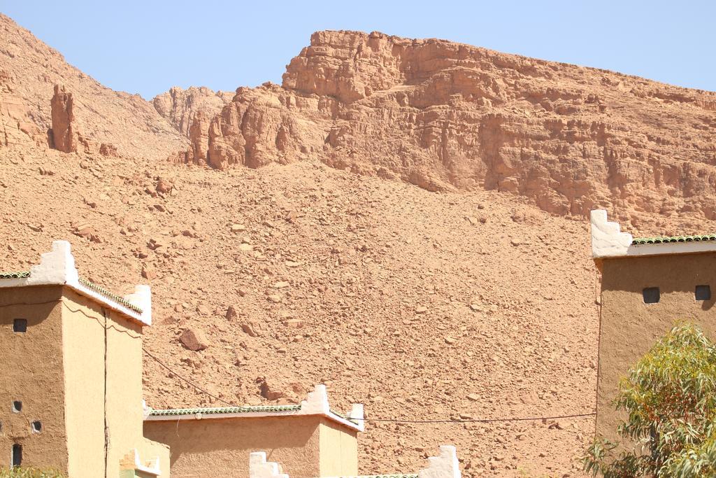 Kasbah Hotel Camping Jurassique Ifri Bagian luar foto