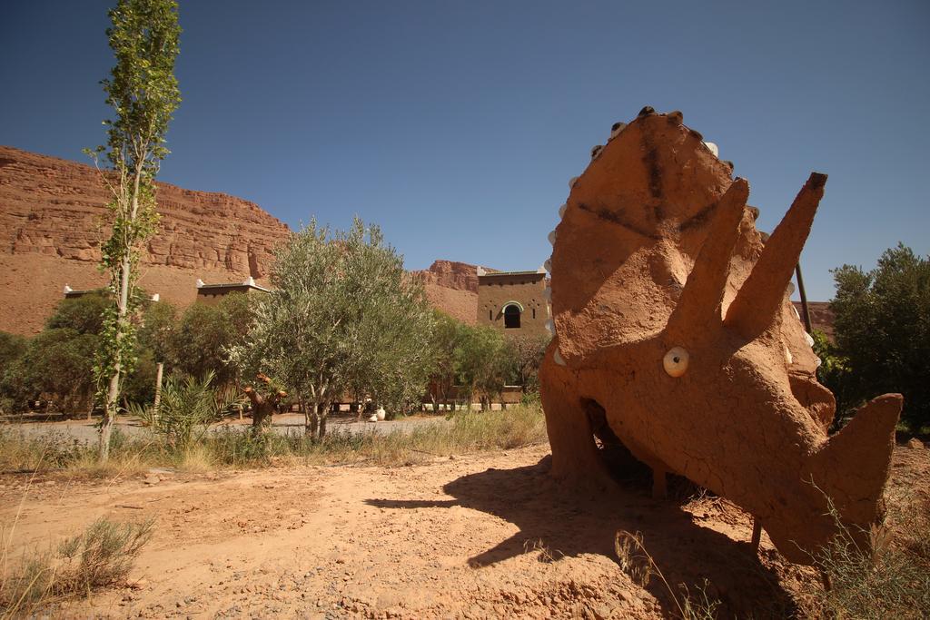 Kasbah Hotel Camping Jurassique Ifri Bagian luar foto