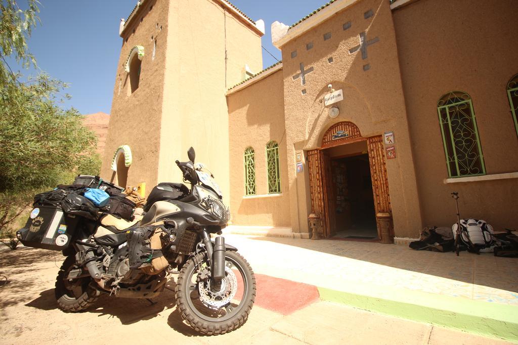 Kasbah Hotel Camping Jurassique Ifri Bagian luar foto