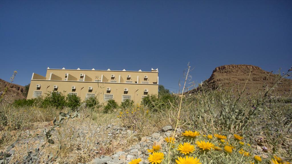 Kasbah Hotel Camping Jurassique Ifri Bagian luar foto