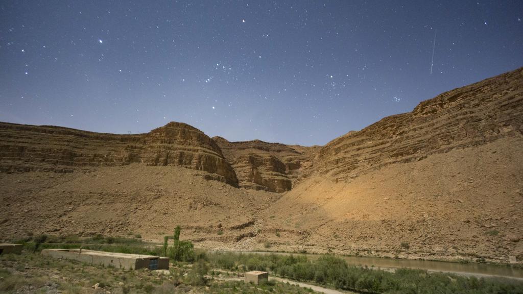 Kasbah Hotel Camping Jurassique Ifri Bagian luar foto