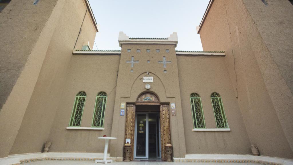 Kasbah Hotel Camping Jurassique Ifri Bagian luar foto