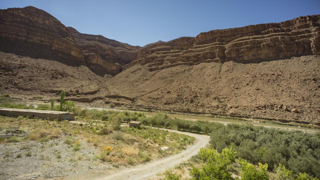 Kasbah Hotel Camping Jurassique Ifri Bagian luar foto