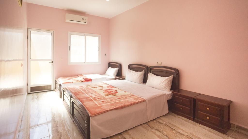 Kasbah Hotel Camping Jurassique Ifri Bagian luar foto